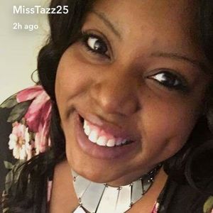 Meet your Posher, Tia